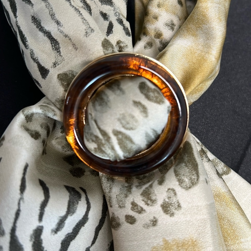 Sunday State | Sage green & Creams Animal Print Scarf w/ Brooch - Picture 4 of 5